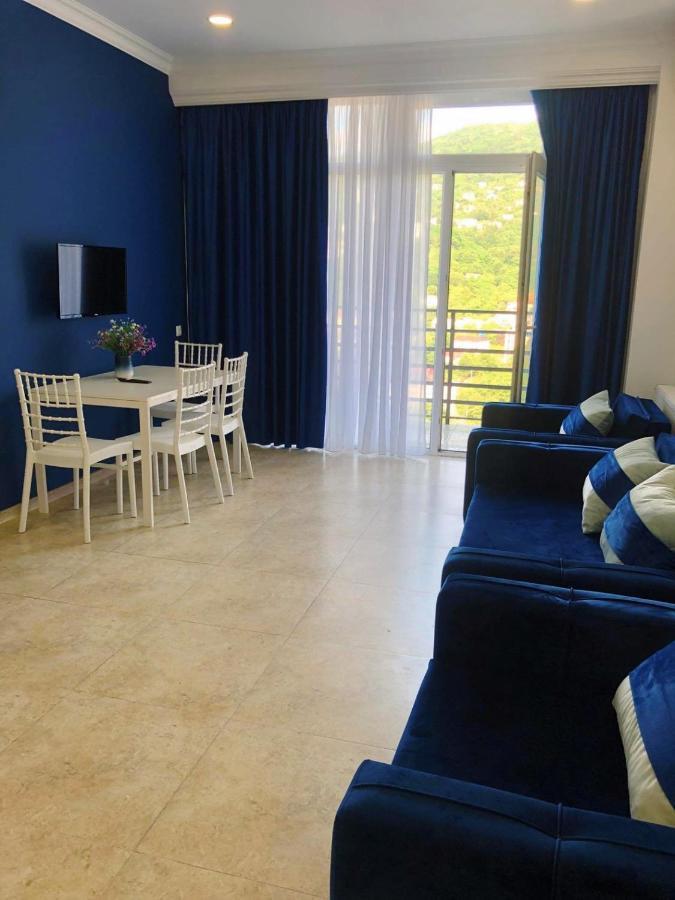 Blue Apartment โกนิโอ ภายนอก รูปภาพ