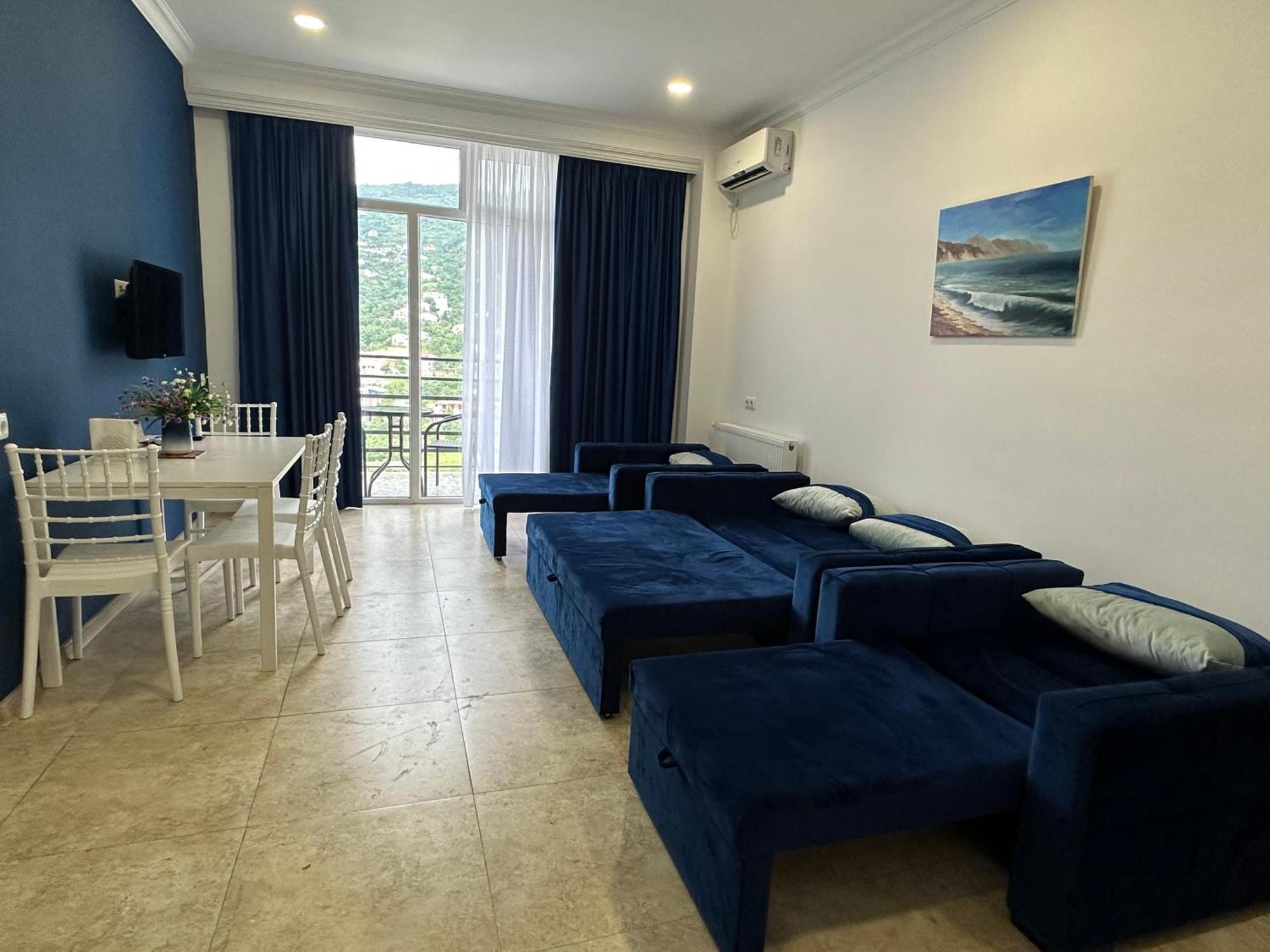 Blue Apartment โกนิโอ ภายนอก รูปภาพ