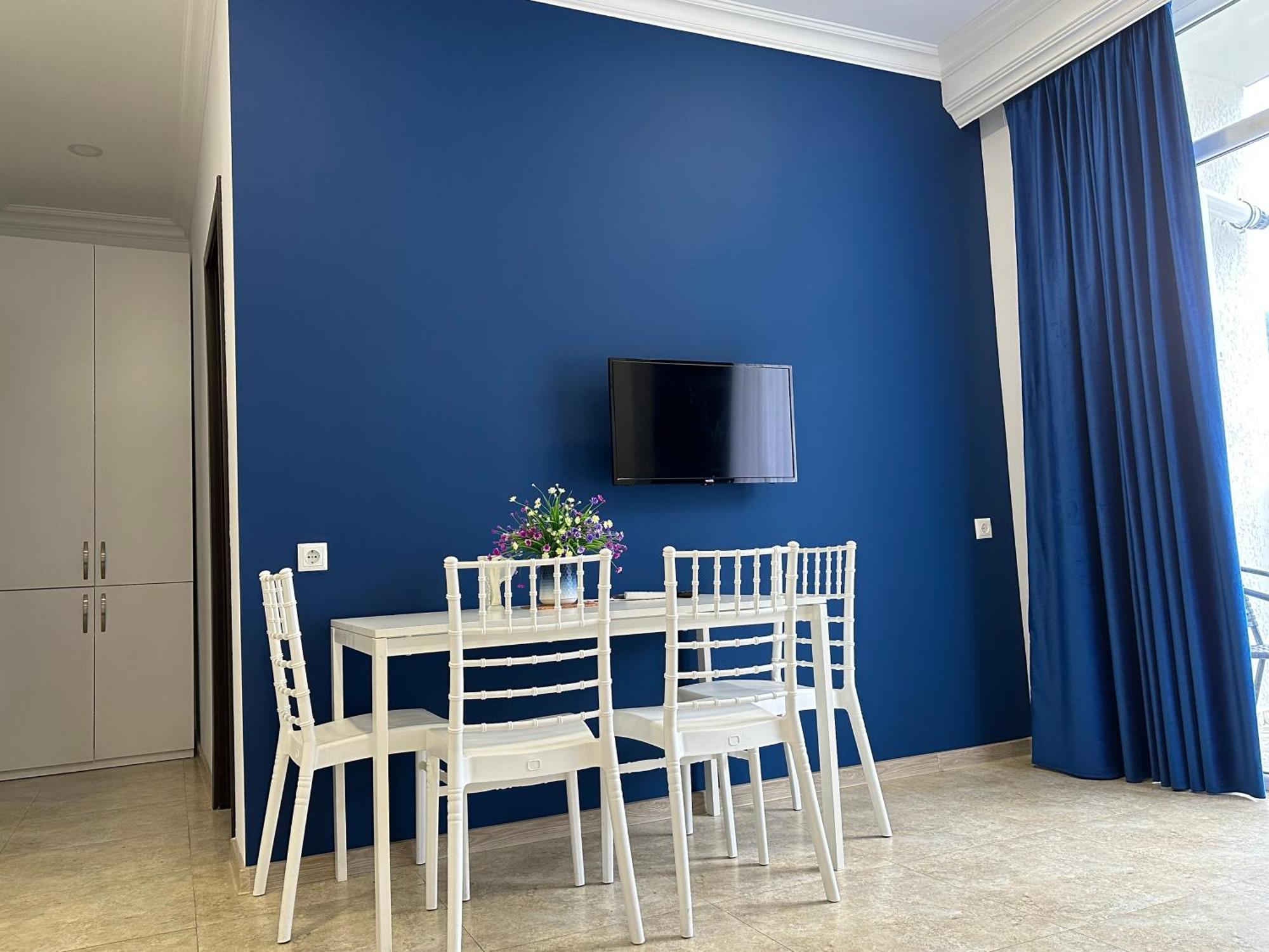 Blue Apartment โกนิโอ ภายนอก รูปภาพ